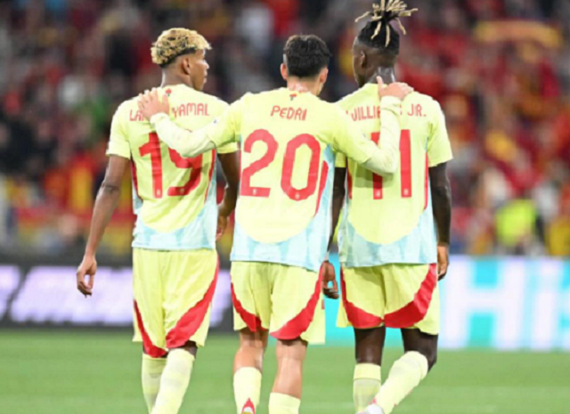 Pedri, Nico e Yamal seleção Espanha